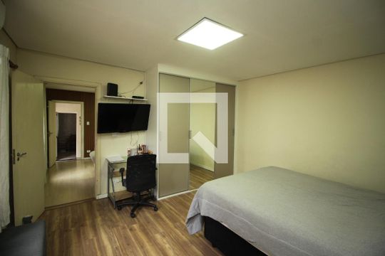 Quarto de casa à venda com 3 quartos, 125m² em São Lucas, São Paulo