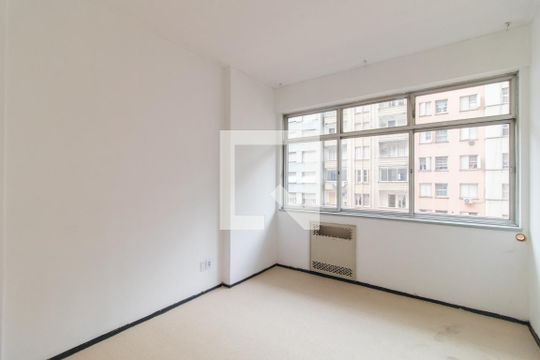 Quarto 1 de apartamento para alugar com 2 quartos, 90m² em Centro Histórico, Porto Alegre