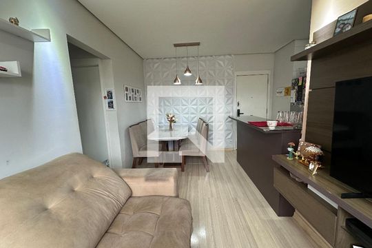 Sala de apartamento à venda com 2 quartos, 50m² em Centro, Barueri