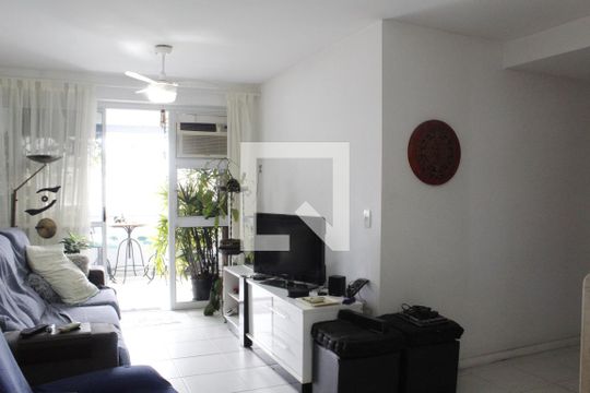 Sala de apartamento para alugar com 4 quartos, 114m² em Barra Olímpica, Rio de Janeiro