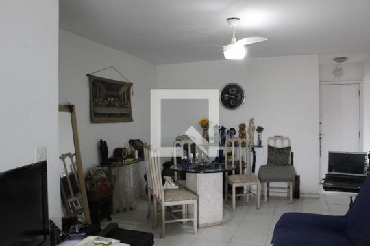 Sala de apartamento para alugar com 4 quartos, 114m² em Barra Olímpica, Rio de Janeiro