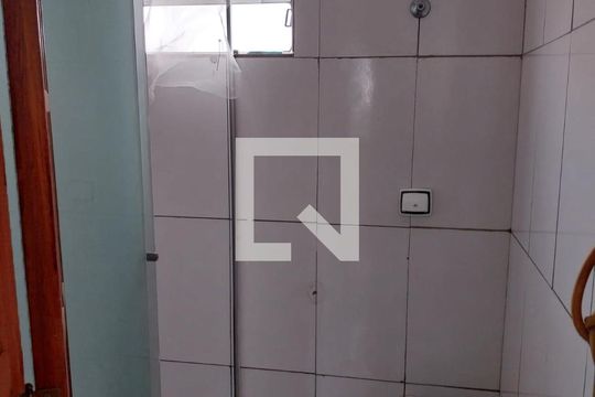 Casa para alugar com 6 quartos, 399m² em Vila Marieta, São Paulo