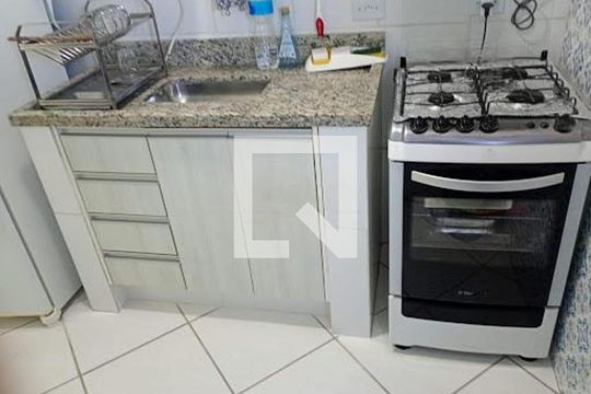 Apartamento à venda com 2 quartos, 39m² em São Pedro, Osasco