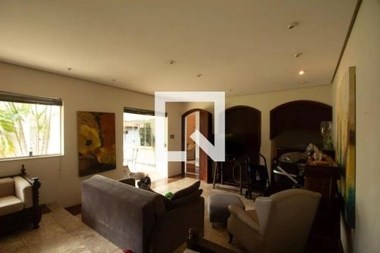 Casa para alugar com 6 quartos, 1100m² em Jardim America, Sorocaba