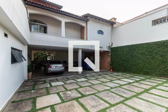 Casa para alugar com 6 quartos, 1100m² em Jardim America, Sorocaba