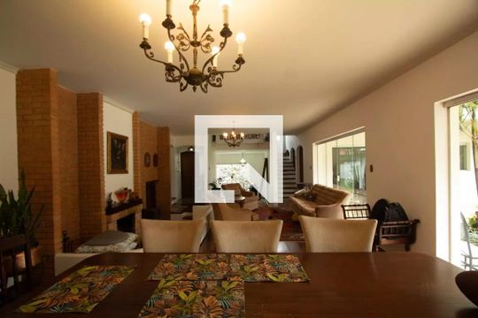 Casa para alugar com 6 quartos, 1100m² em Jardim America, Sorocaba