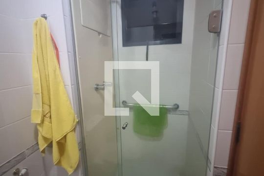 Banheiro de apartamento para alugar com 2 quartos, 68m² em Tijuca, Rio de Janeiro