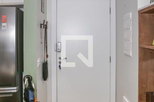 Entrada de apartamento à venda com 2 quartos, 84m² em Pacaembu, São Paulo