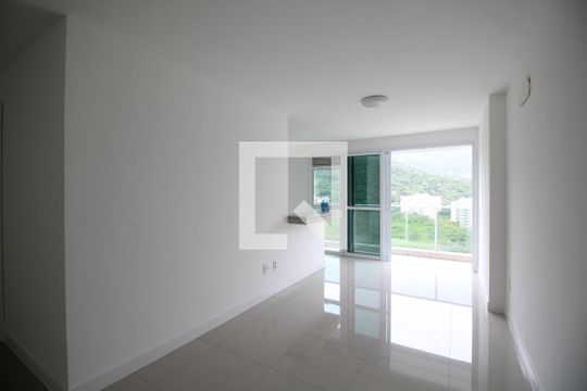 Sala de apartamento para alugar com 2 quartos, 79m² em Barra Olímpica, Rio de Janeiro