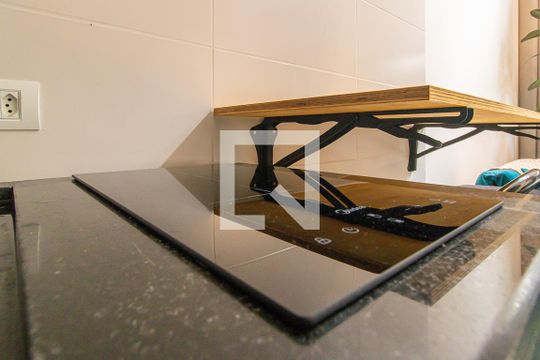 Detalhe da cozinha de apartamento à venda com 1 quarto, 38m² em Santa Felicidade, Curitiba
