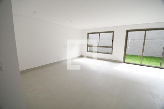 Sala de casa de condomínio à venda com 3 quartos, 155m² em Loteamento Santa Ana do Atibaia -- Sousas, Campinas