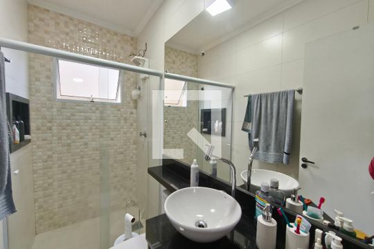 Banheiro Suíte de casa à venda com 3 quartos, 98m² em Parque Jambeiro, Campinas