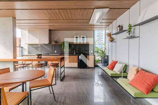 Área comum - Salão de festas de apartamento para alugar com 1 quarto, 45m² em Pinheiros, São Paulo