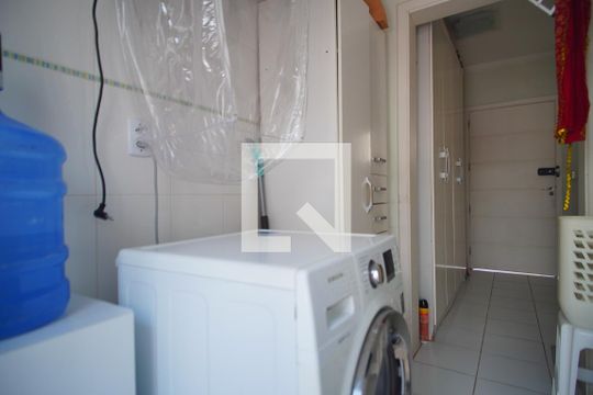 Área de Serviço de casa de condomínio para alugar com 3 quartos, 360m² em Sarandi, Porto Alegre