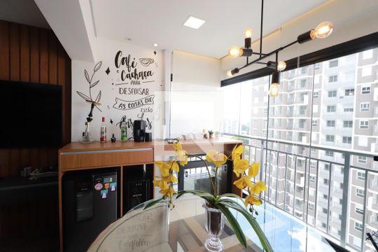 Sacada de apartamento à venda com 3 quartos, 66m² em Tatuapé, São Paulo