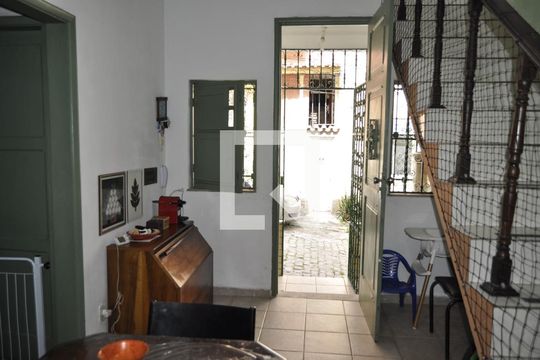Casa de Condomínio à venda com 4 quartos, 178m² em Sampaio, Rio de Janeiro