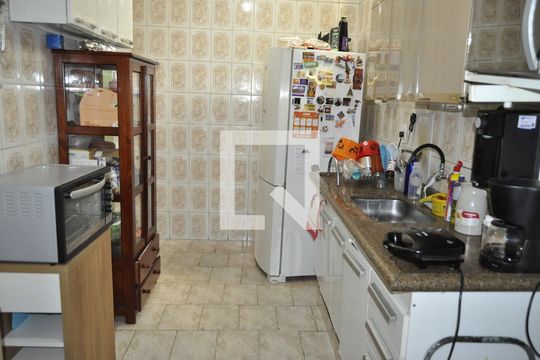 Casa de Condomínio à venda com 4 quartos, 178m² em Sampaio, Rio de Janeiro