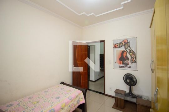 Quarto 2 de casa à venda com 5 quartos, 160m² em Sapucaias, Contagem