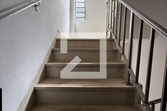 Area Comum - Escada de apartamento à venda com 2 quartos, 70m² em Vila Hulda, Guarulhos