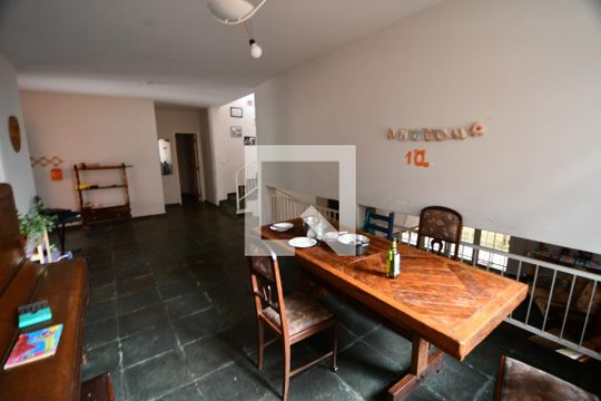 Sala de casa à venda com 5 quartos, 268m² em Cidade Universitária, Campinas