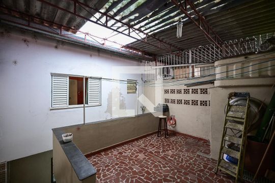 Fundos de casa à venda com 2 quartos, 100m² em Chácara Agrindus, Taboão da Serra