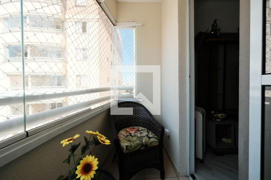 Apartamento à venda com 2 quartos, 55m² em Vila Marieta, São Paulo