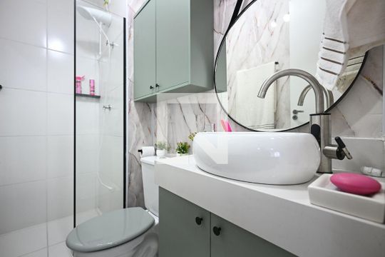 Banheiro de apartamento à venda com 1 quarto, 104m² em Jardim Monte Kemel, São Paulo