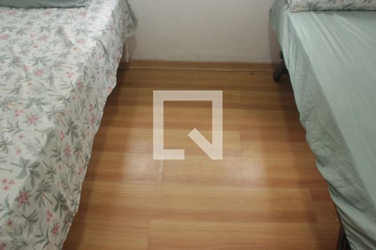 Quarto 1 de apartamento para alugar com 2 quartos, 69m² em Boqueirão, Santos