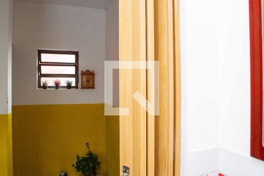 Lavabo casa 1 de casa para alugar com 5 quartos, 250m² em Jardim das Laranjeiras (zona Sul), Diadema