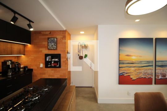 Cozinha de apartamento à venda com 3 quartos, 141m² em Vila Ipiranga, Porto Alegre