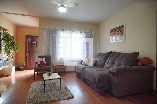 Sala de casa à venda com 3 quartos, 200m² em Cristo Rei, São Leopoldo