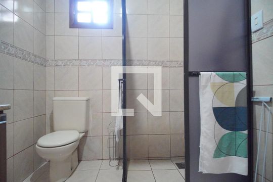 Banheiro 2 de casa à venda com 3 quartos, 200m² em Cristo Rei, São Leopoldo