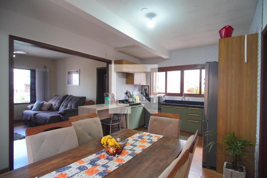 Cozinha de casa à venda com 3 quartos, 200m² em Cristo Rei, São Leopoldo