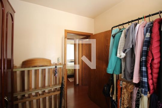 Quarto 1 de apartamento à venda com 3 quartos, 74m² em Passo D’areia, Porto Alegre