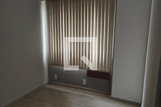Quarto de apartamento para alugar com 2 quartos, 68m² em Pavuna, Nilópolis