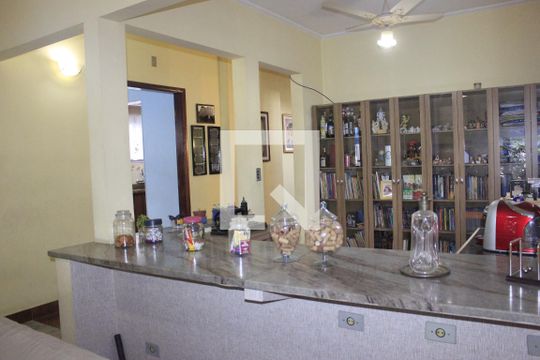 Sala de casa à venda com 4 quartos, 240m² em Vila Galvão, Guarulhos