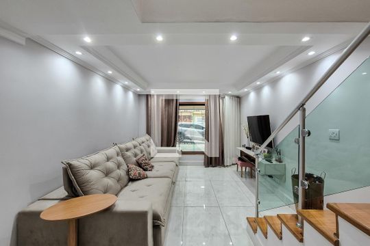 Sala de casa à venda com 3 quartos, 129m² em Jardim Ipe, São Bernardo do Campo