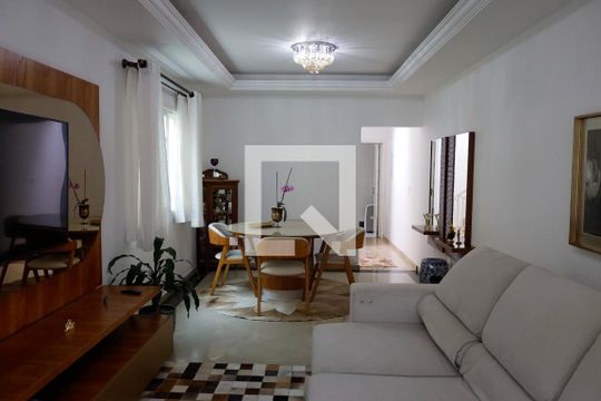 Casa à venda com 3 quartos, 179m² em Vila Campesina, Osasco