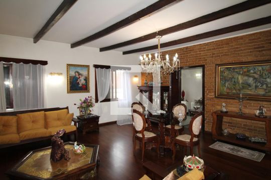Sala de casa à venda com 4 quartos, 200m² em Jardim Franca, São Paulo