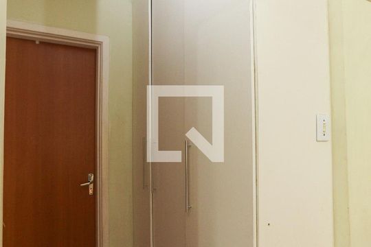 Apartamento à venda com 2 quartos, 51m² em Diamante, Belo Horizonte