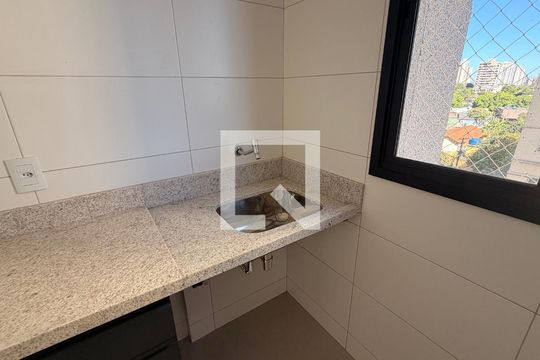 Sala - Cozinha de apartamento para alugar com 1 quarto, 49m² em Parque Amazonia, Goiânia