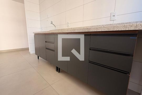 Sala - Cozinha de apartamento para alugar com 1 quarto, 49m² em Parque Amazonia, Goiânia