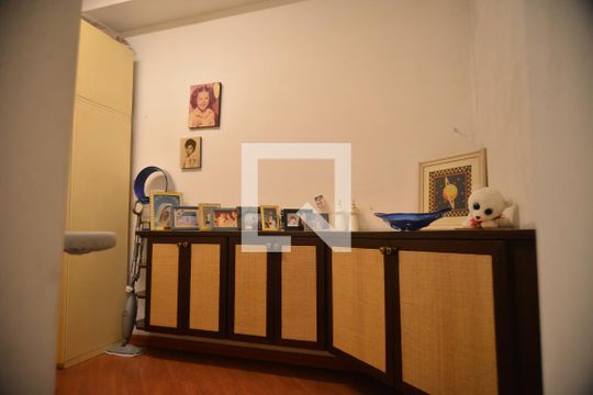 Quarto 2 de casa para alugar com 6 quartos, 278m² em Parque das Nações, Santo André
