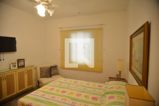 Quarto 2 de casa para alugar com 6 quartos, 278m² em Parque das Nações, Santo André