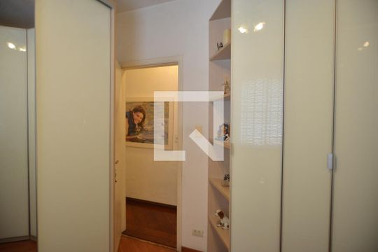 Quarto 1 de casa para alugar com 6 quartos, 278m² em Parque das Nações, Santo André