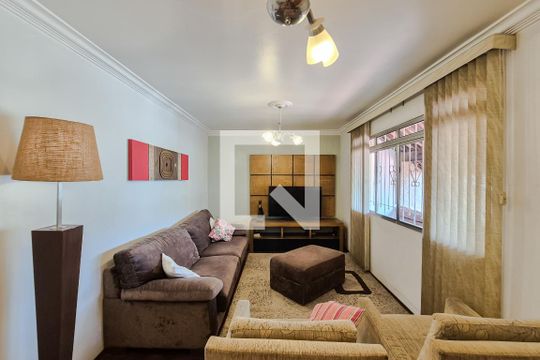 Sala de casa à venda com 3 quartos, 192m² em Jardim Calux, São Bernardo do Campo