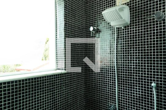 Banheiro Suíte 2 de casa para alugar com 5 quartos, 900m² em Jardim Pires de Mello, Sorocaba