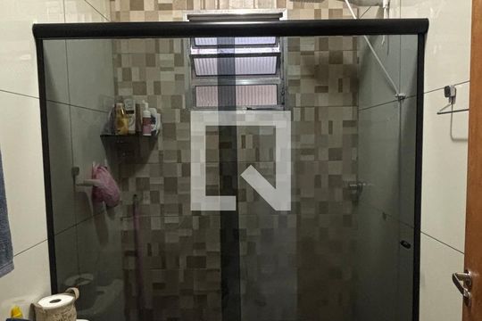 Banheiro de casa à venda com 4 quartos, 135m² em Vila Bela Vista, Santo André