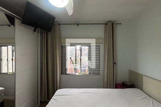 Quarto 1 de casa à venda com 4 quartos, 135m² em Vila Bela Vista, Santo André
