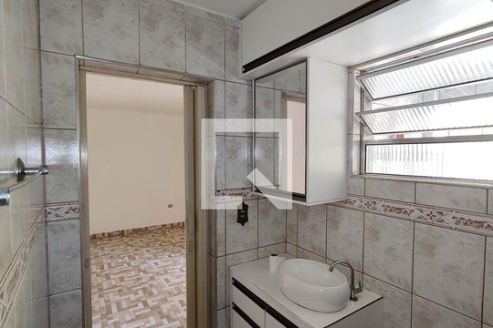 Banheiro da Suíte de casa para alugar com 2 quartos, 750m² em Parque Sao Francisco, Ferraz de Vasconcelos